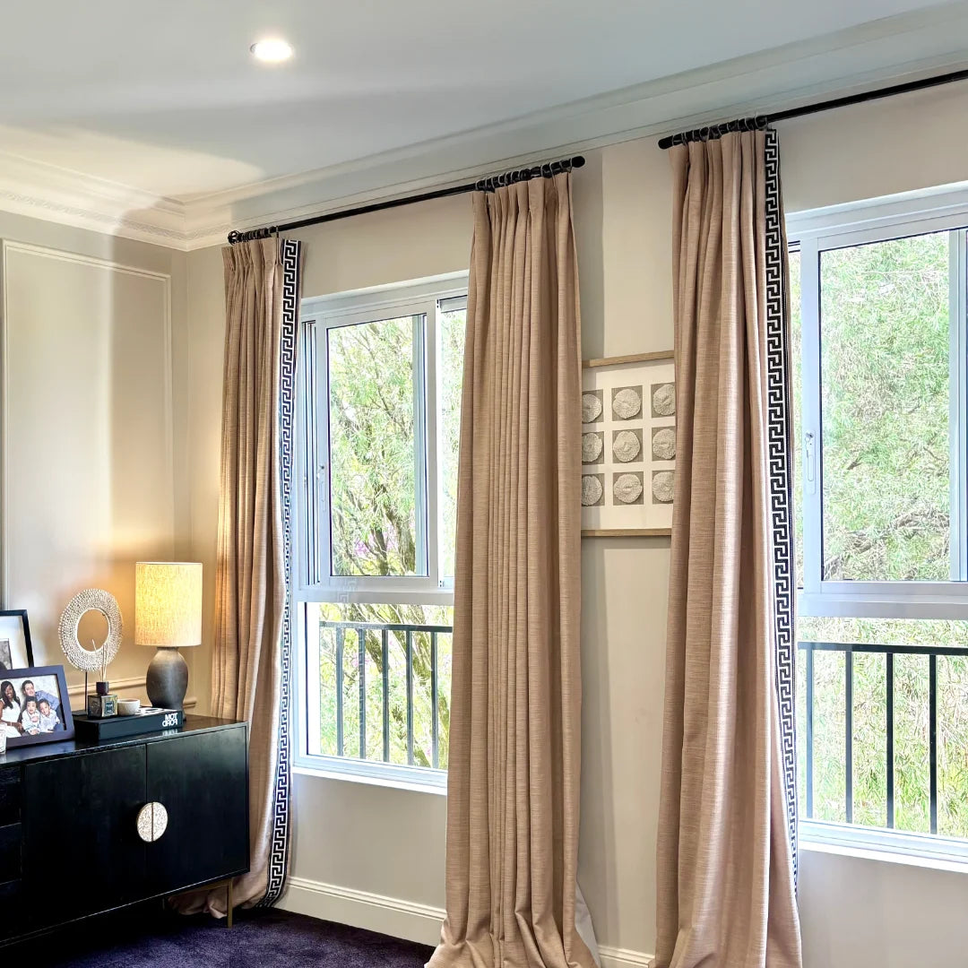 Liz Linen Pinch Pleat Curtain
